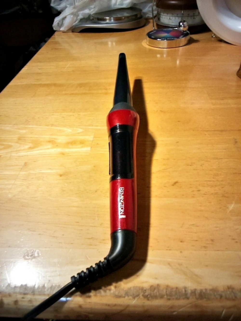 Remington Pro Pearl Ceramic Conical Curling Wand Red & Black
